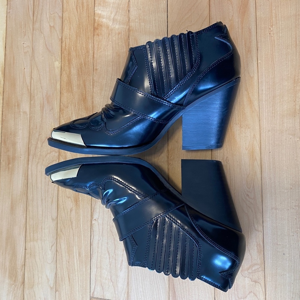 Versace Jeans Couture Gold and Black Leather booties Size EU 37​​ - Picture 7 of 11